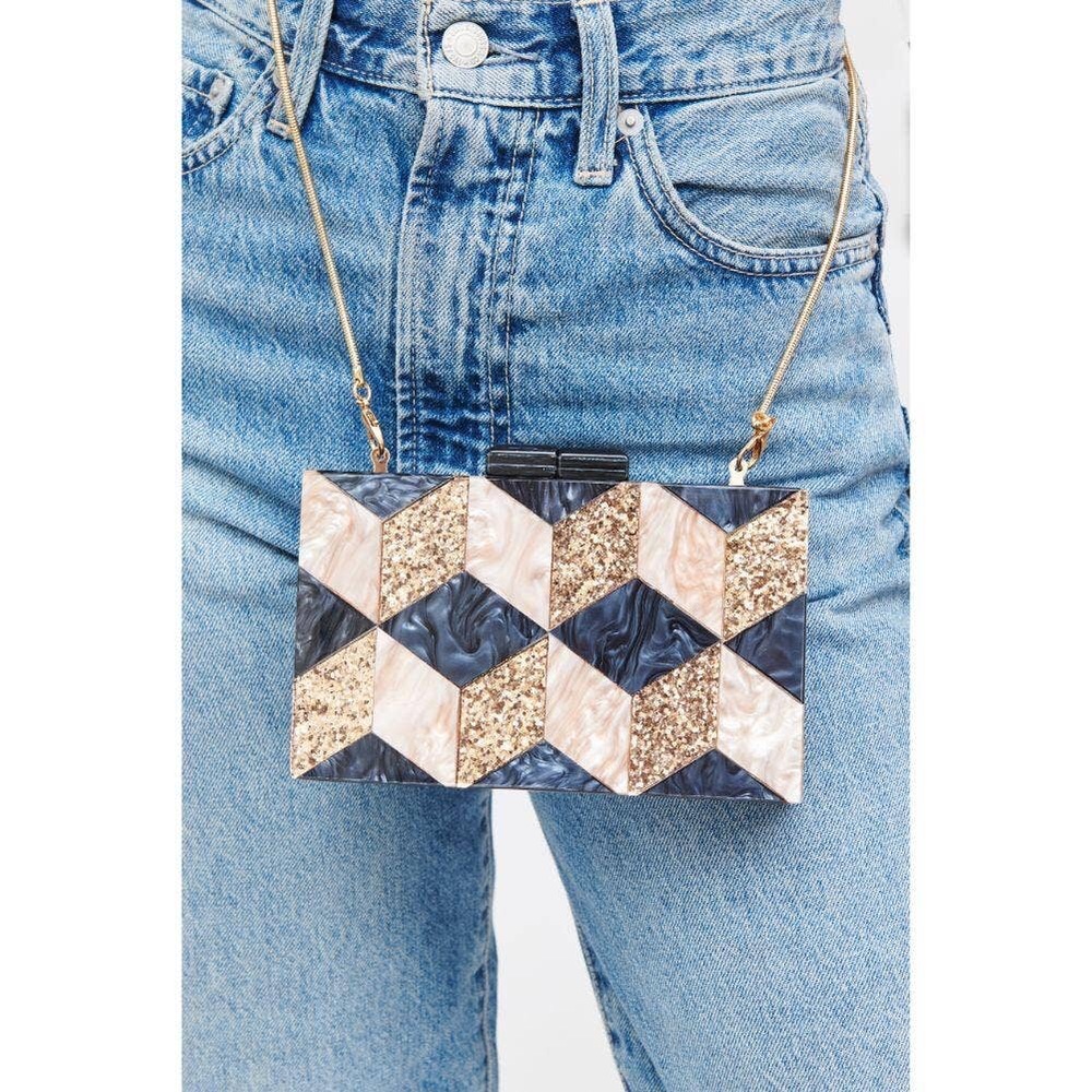 🔥HOST PICK🔥 Chevron Diamond Lucite Pearl Crossbody Clutch Bag